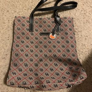Dooney & Bourke purse